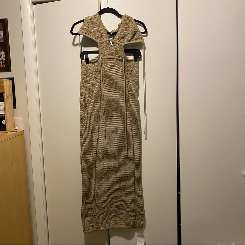 Kutumai Elegant Tan Knit Sleeveless Dress
